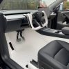 Covorașe auto deluxe - Lux și eleganță - Protecție și stil - Materiale premium - Finisaje de lux - Interior mașină - Rafinament și confort - Gama noastră de covorașe -Transformă experiența de condus Covorașe din piele premium